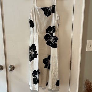 Black and white floral belted dress